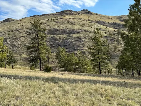 8565 Eagle View Rd, Helena, MT 59602 photo 3