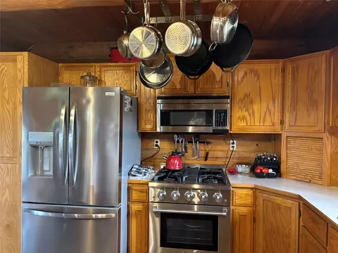Kitchen - 575 S Rolling Hills Rd, Eureka, MT 59917 photo 2 of 4