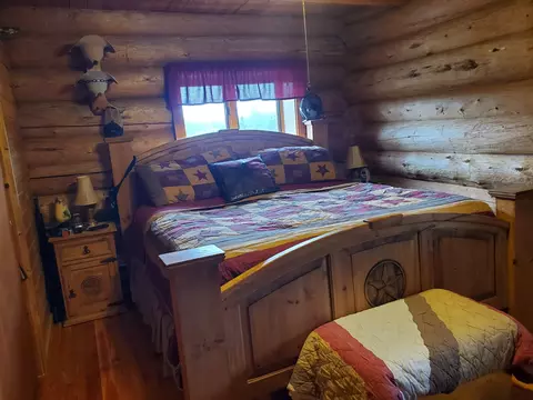 Bedroom - 575 S Rolling Hills Rd, Eureka, MT 59917 photo 4 of 4