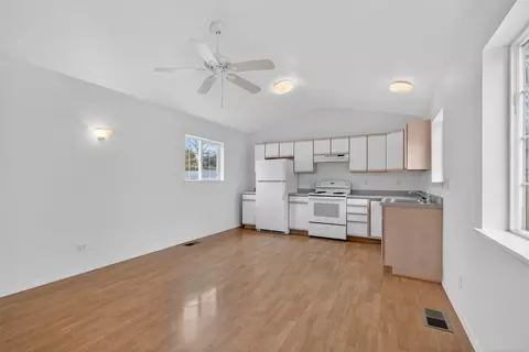 Living - 117 3rd Ave E, Kalispell, MT 59901 photo 4 of 5