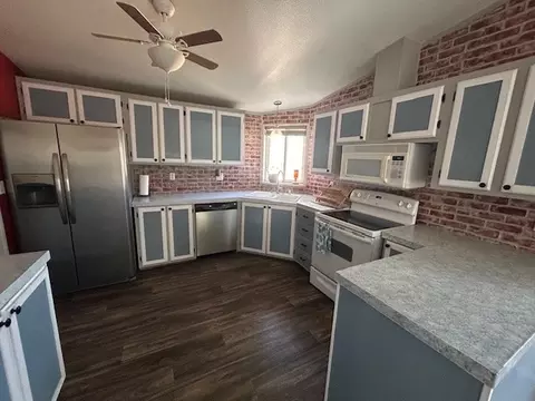 Kitchen - 103 Silverbow Ct, Victor, MT 59875 photo 2 of 2