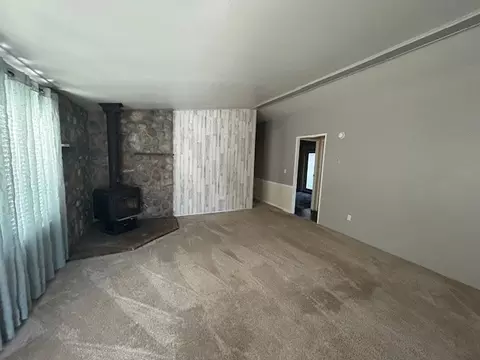 Living - 103 Silverbow Ct, Victor, MT 59875 photo 4 of 4