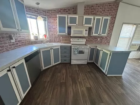 Kitchen - 103 Silverbow Ct, Victor, MT 59875 photo 1 of 2