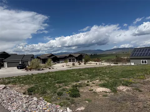 2952 Prada Dr, Missoula, MT 59808