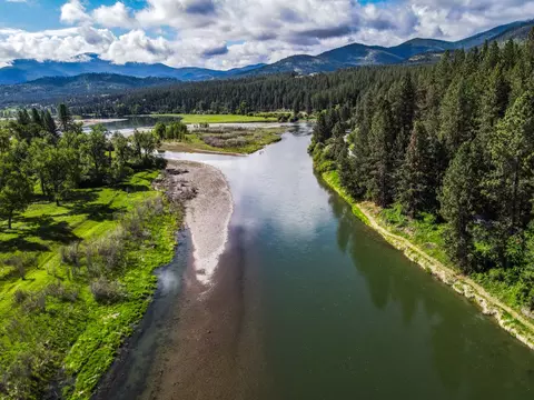 291 River Rd W, Plains, MT 59859