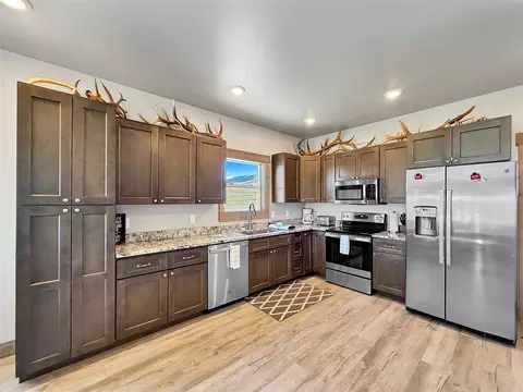 Kitchen - 21 Gopher Trl, Ennis, MT 59729 photo 1 of 3