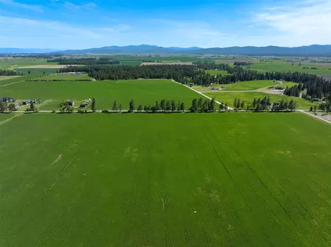 1145 Spring Prairie Ranch Rd, Whitefish, MT 59937