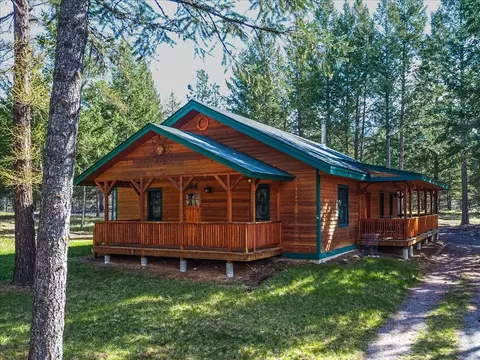 192 Crystal Lakes Dr, Eureka, MT 59917