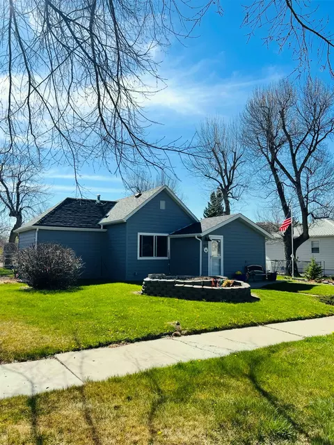 611 S Illinois St, Conrad, MT 59425