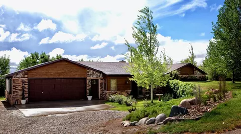 42 River Ridge Ln, Shelby, MT 59474