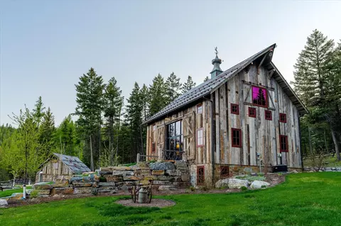 605 Cramer Creek Rd, Somers, MT 59932