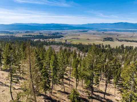 View/Area - 784 Pluid Rd, Eureka, MT 59917 photo 10 of 13