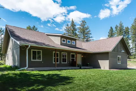 1004 Mooring Rd, Columbia Falls, MT 59912