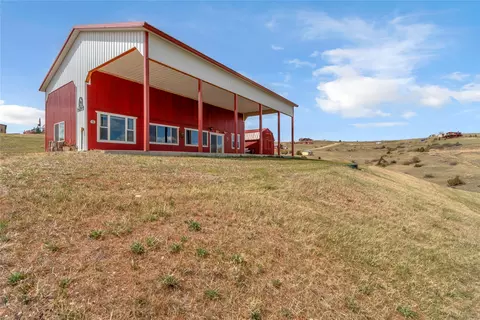55 Lakeview Dr, Roberts, MT 59070