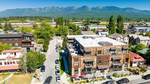 214 E 2nd St #201, Whitefish, MT 59937
