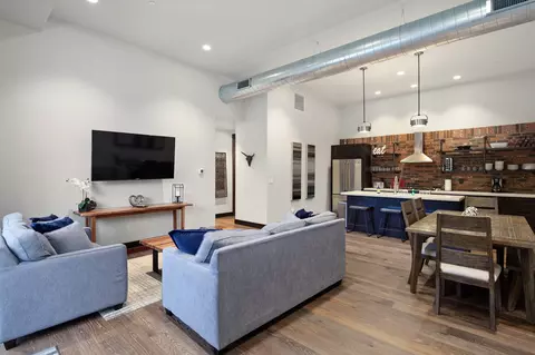 214 E 2nd St #201, Whitefish, MT 59937