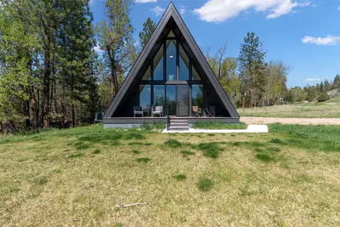 Exterior - 3205 Quiet Pl, Stevensville, MT 59870 photo 2 of 12
