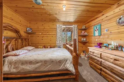 Bedroom - 35800 Cat Face Rd, Bonner, MT 59823 photo 3 of 3