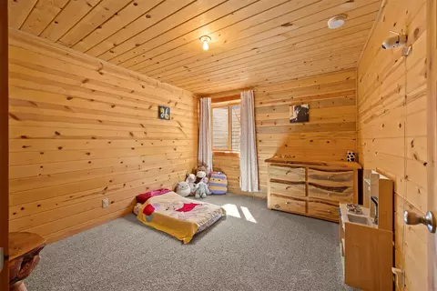Bedroom - 35800 Cat Face Rd, Bonner, MT 59823 photo 2 of 3