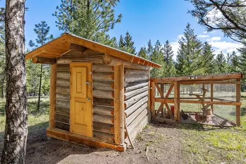 Exterior - 35800 Cat Face Rd, Bonner, MT 59823 photo 8 of 13