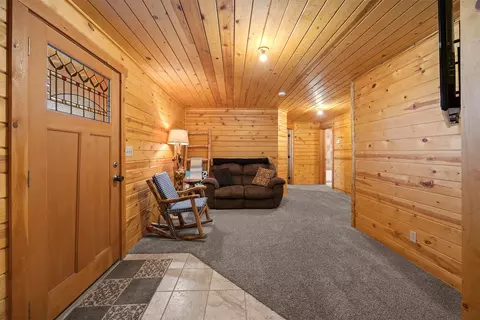 Entry Way - 35800 Cat Face Rd, Bonner, MT 59823 photo 3 of 4