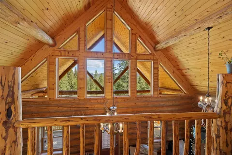 Entry Way - 35800 Cat Face Rd, Bonner, MT 59823 photo 1 of 4
