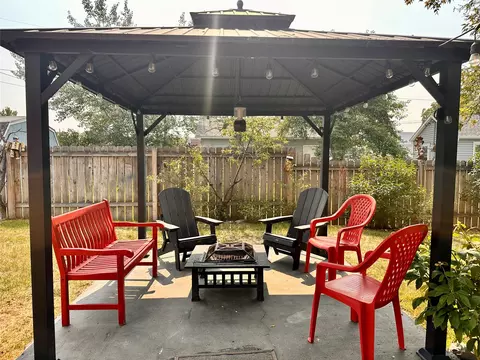 Exterior - 302 N 6th St, Hamilton, MT 59840 photo 5 of 8