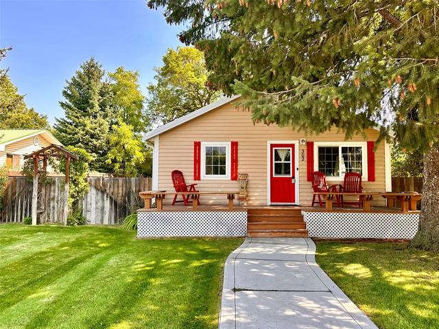 302 N 6th St, Hamilton, MT 59840