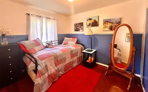Bedroom - 302 N 6th St, Hamilton, MT 59840 photo 1 of 6