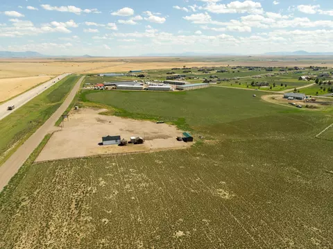 20 Sapphire Ln, Great Falls, MT 59405