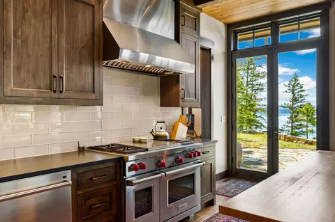 Kitchen - 116 Bitterroot Cove Ct, Marion, MT 59925 photo 5 of 7