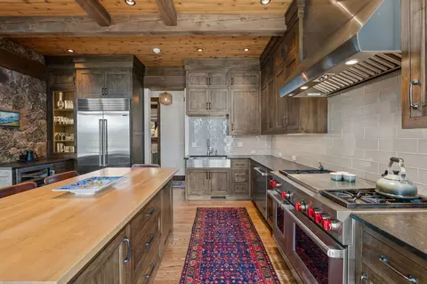 Kitchen - 116 Bitterroot Cove Ct, Marion, MT 59925 photo 6 of 7