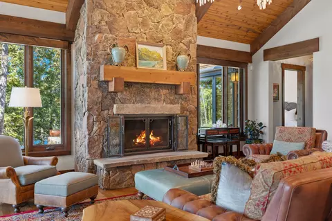 Living - 116 Bitterroot Cove Ct, Marion, MT 59925 photo 6 of 7