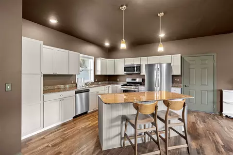 Kitchen - 846 Tay Cir, Hamilton, MT 59840 photo 1 of 3
