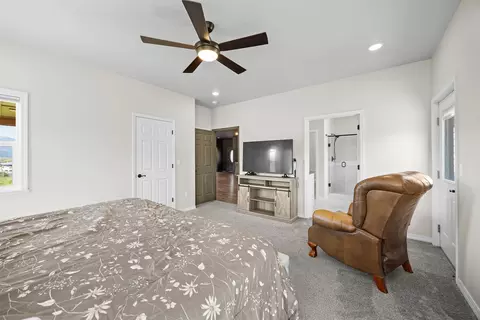 Bedroom - 846 Tay Cir, Hamilton, MT 59840 photo 4 of 4