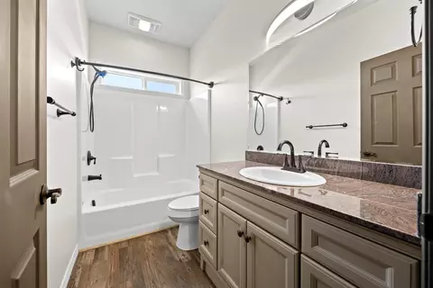 Bath - 846 Tay Cir, Hamilton, MT 59840 photo 1 of 4