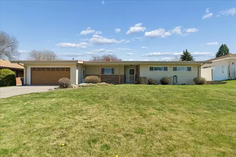 372 Carol Dr, Great Falls, MT 59405