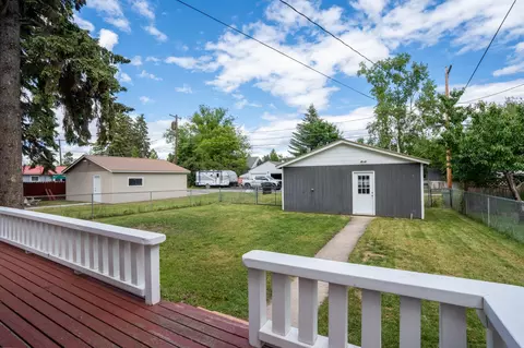 Exterior - 925 8th Ave E, Kalispell, MT 59901 photo 5 of 8