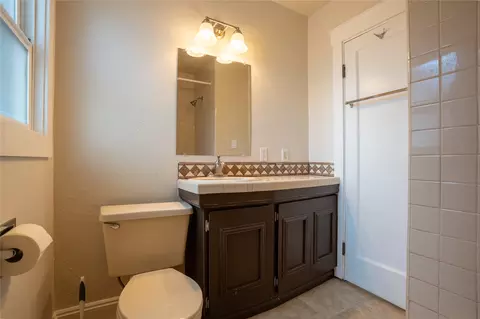 Bath - 925 8th Ave E, Kalispell, MT 59901 photo 1 of 2