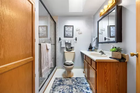 Bath - 508 Capital Heights St, Boulder, MT 59632 photo 2 of 4
