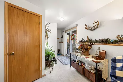 Entry Way - 508 Capital Heights St, Boulder, MT 59632 photo 3 of 4