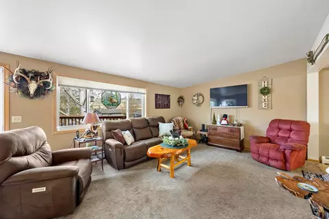 Living - 508 Capital Heights St, Boulder, MT 59632 photo 2 of 4