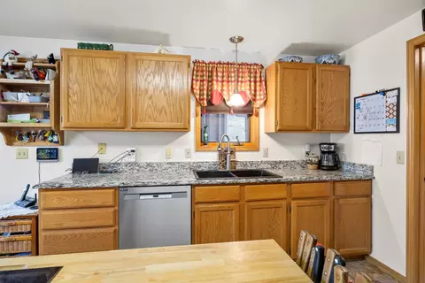 Kitchen - 508 Capital Heights St, Boulder, MT 59632 photo 4 of 4
