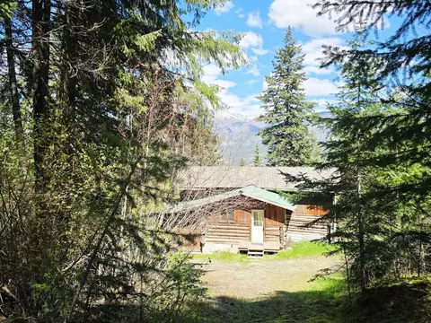 93 Wapiti Point Rd, Thompson Falls, MT 59873