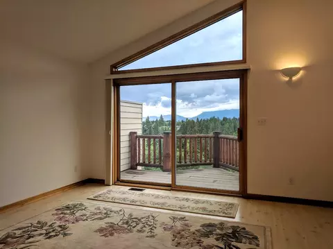Living - 248 Juniper Bend Dr, Kalispell, MT 59901 photo 10 of 13