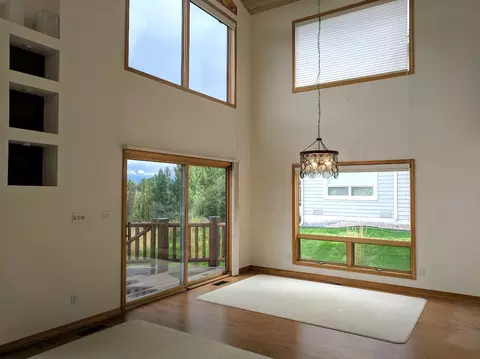 Living - 248 Juniper Bend Dr, Kalispell, MT 59901 photo 6 of 13