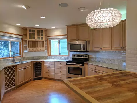 Kitchen - 248 Juniper Bend Dr, Kalispell, MT 59901 photo 2 of 5