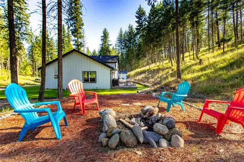 Exterior - 564 Peaceful Dr, Bigfork, MT 59911 photo 2 of 12