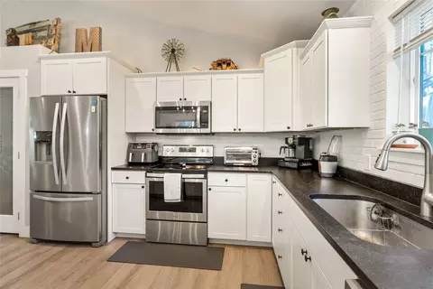 Kitchen - 564 Peaceful Dr, Bigfork, MT 59911 photo 1 of 3