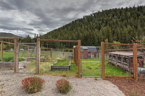 Exterior - 21133 Handley Loop, Clinton, MT 59825 photo 7 of 13